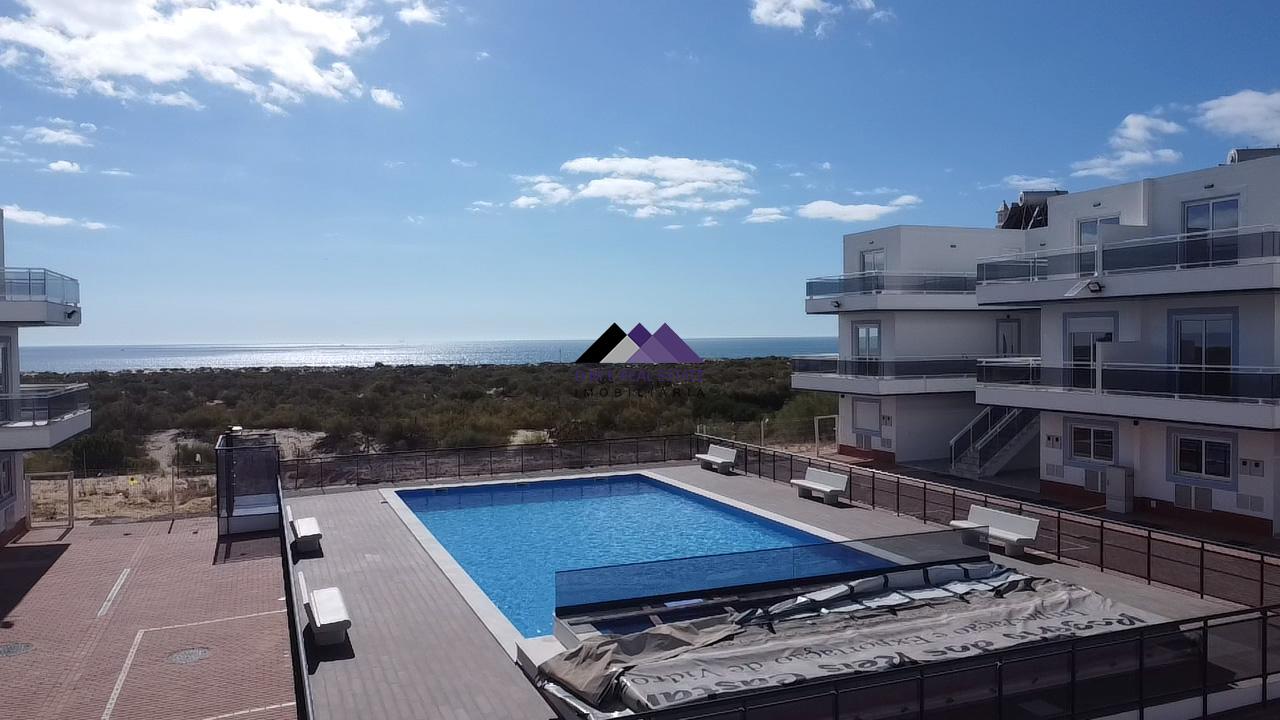 Apartamento T0+1 com Garagem e Acesso Direto à Praia - Manta Rota