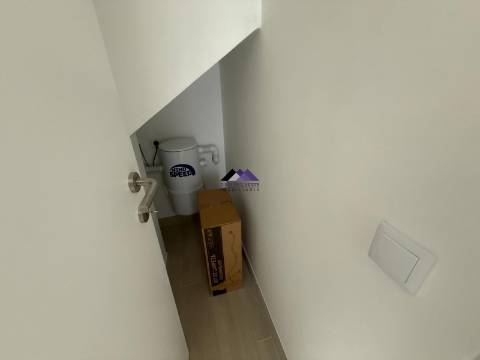 Apartamento T1+1 com Terraços Amplos e Vista Mar - Manta Rota