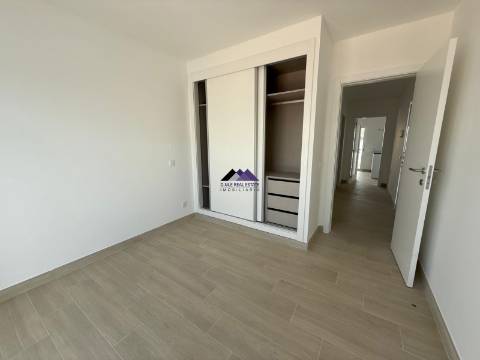 Apartamento T1+1 com Terraços Amplos e Vista Mar - Manta Rota