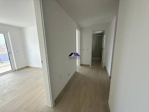 Apartamento T1+1 com Terraços Amplos e Vista Mar - Manta Rota