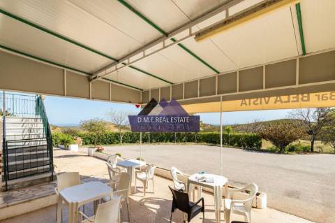 Moradia Independente com Espaço Comercial | Terreno Misto de 4.590 m² | A 12 Minutos de Tavira