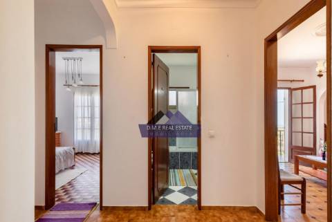 Moradia Independente com Espaço Comercial | Terreno Misto de 4.590 m² | A 12 Minutos de Tavira