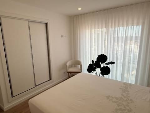 Apartamento Exclusivo T2 +2 (Quarto Interior) | 3 Casas de Banho | Vista Mar | 300 metros da praia de Monte Gordo