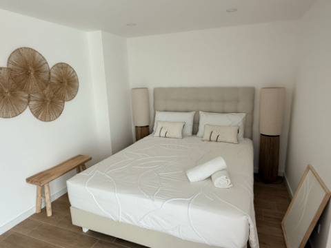 Apartamento Exclusivo T2 +2 (Quarto Interior) | 3 Casas de Banho | Vista Mar | 300 metros da praia de Monte Gordo