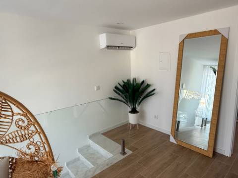 Apartamento Exclusivo T2 +2 (Quarto Interior) | 3 Casas de Banho | Vista Mar | 300 metros da praia de Monte Gordo