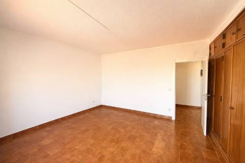 Apartamento T2 com Excelentes Áreas em Monte Gordo a 400 metros da praia