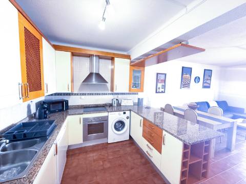 Apartamento T2 com Excelentes Áreas em Monte Gordo a 400 metros da praia