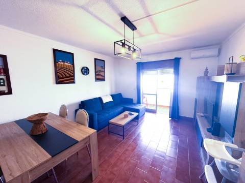 Apartamento T2 com Excelentes Áreas em Monte Gordo a 400 metros da praia