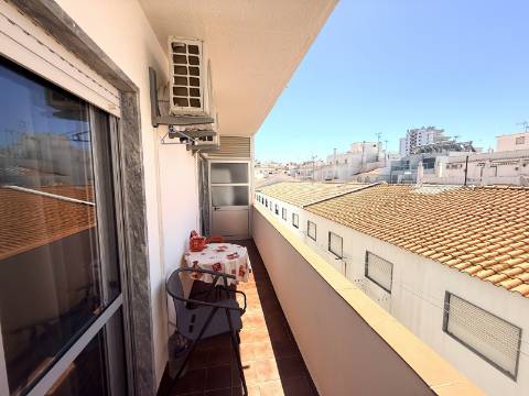 Apartamento T2 com Excelentes Áreas em Monte Gordo a 400 metros da praia