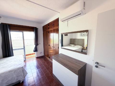 Apartamento T2 com Excelentes Áreas em Monte Gordo a 400 metros da praia