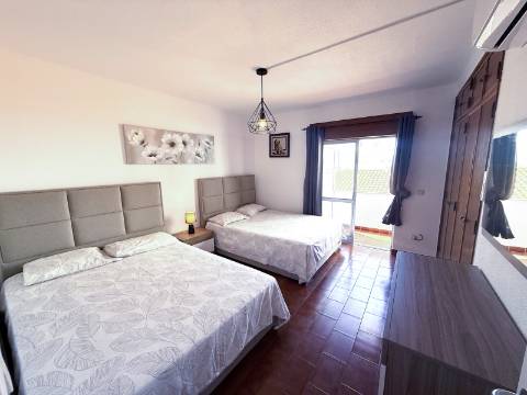 Apartamento T2 com Excelentes Áreas em Monte Gordo a 400 metros da praia
