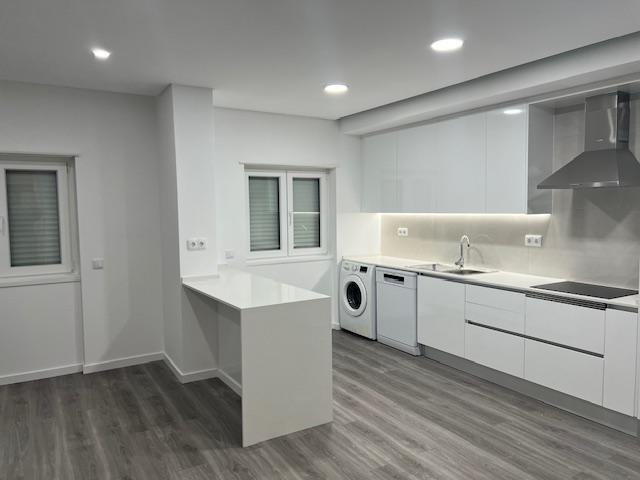 Apartamento T2 remodelado Corroios