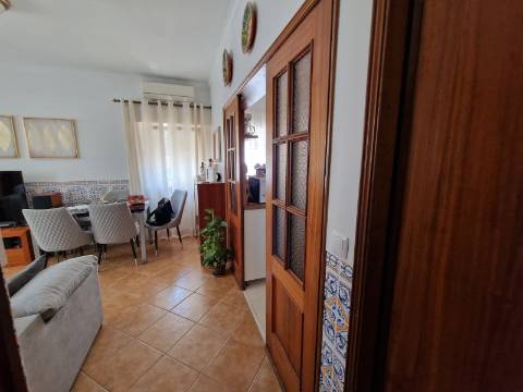 Apartamento T3 na Quinta de São João