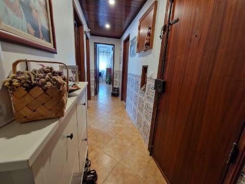 Apartamento T3 na Quinta de São João