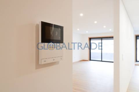 Apartamento T3 NOVO ao Centro de Rio Tinto