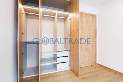Apartamento T3 NOVO ao Centro de Rio Tinto