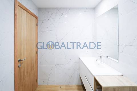 Apartamento T3 NOVO ao Centro de Rio Tinto