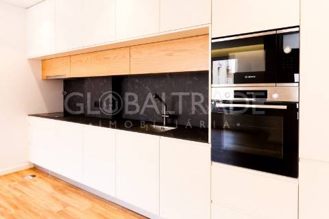Apartamento T2 Renovado & Equipado em Alfena