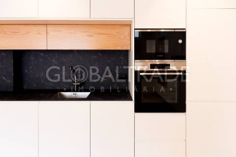 Apartamento T2 Renovado & Equipado em Alfena