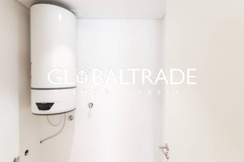 Apartamento T2 Renovado & Equipado em Alfena