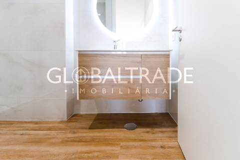 Apartamento T2 Renovado & Equipado em Alfena