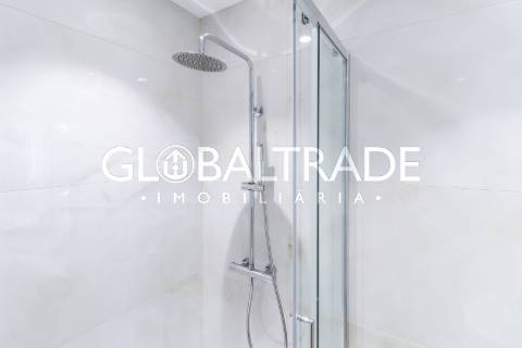 Apartamento T2 Renovado & Equipado em Alfena
