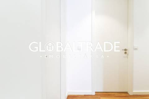 Apartamento T2 Renovado & Equipado em Alfena