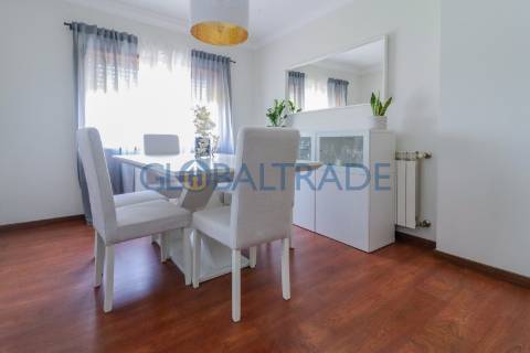 Apartamento T3 em Fânzeres