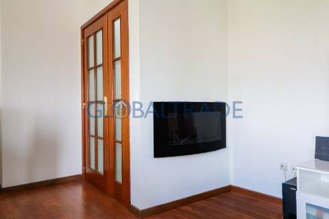 Apartamento T3 em Fânzeres