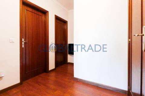 Apartamento T3 em Fânzeres