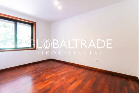 Apartamento T2 Renovado & Equipado em Fânzeres