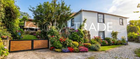 Moradia em pedra com 778 m² de terreno – Viariz