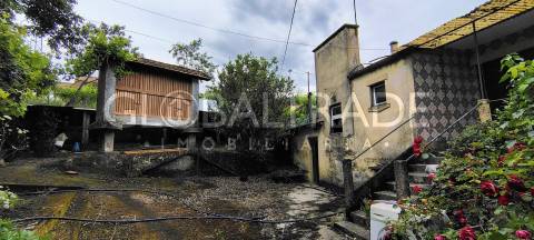 Moradia em pedra com 778 m² de terreno – Viariz