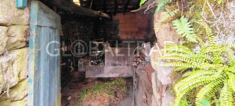 Moradia em pedra com 778 m² de terreno – Viariz