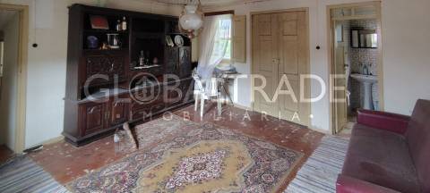 Moradia em pedra com 778 m² de terreno – Viariz