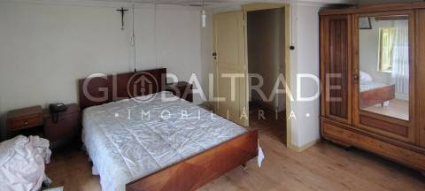 Moradia em pedra com 778 m² de terreno – Viariz