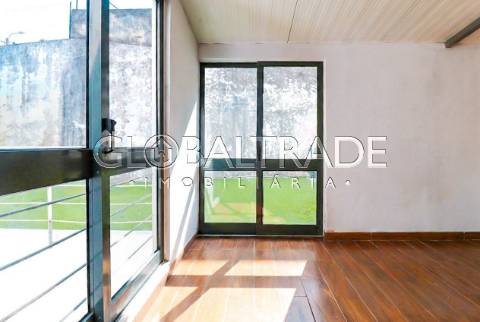Moradia T3 com Terraço em Valbom