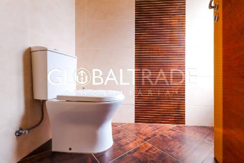 Moradia T3 com Terraço em Valbom