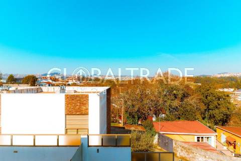 Moradia T3 com Terraço em Valbom