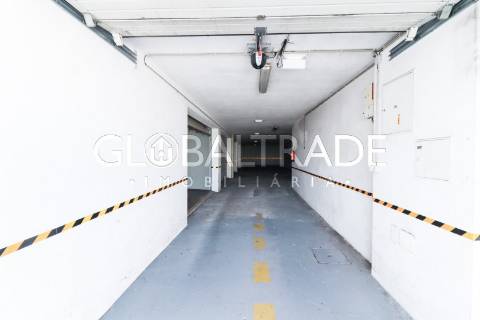 Moradia T3 com Terraço em Valbom