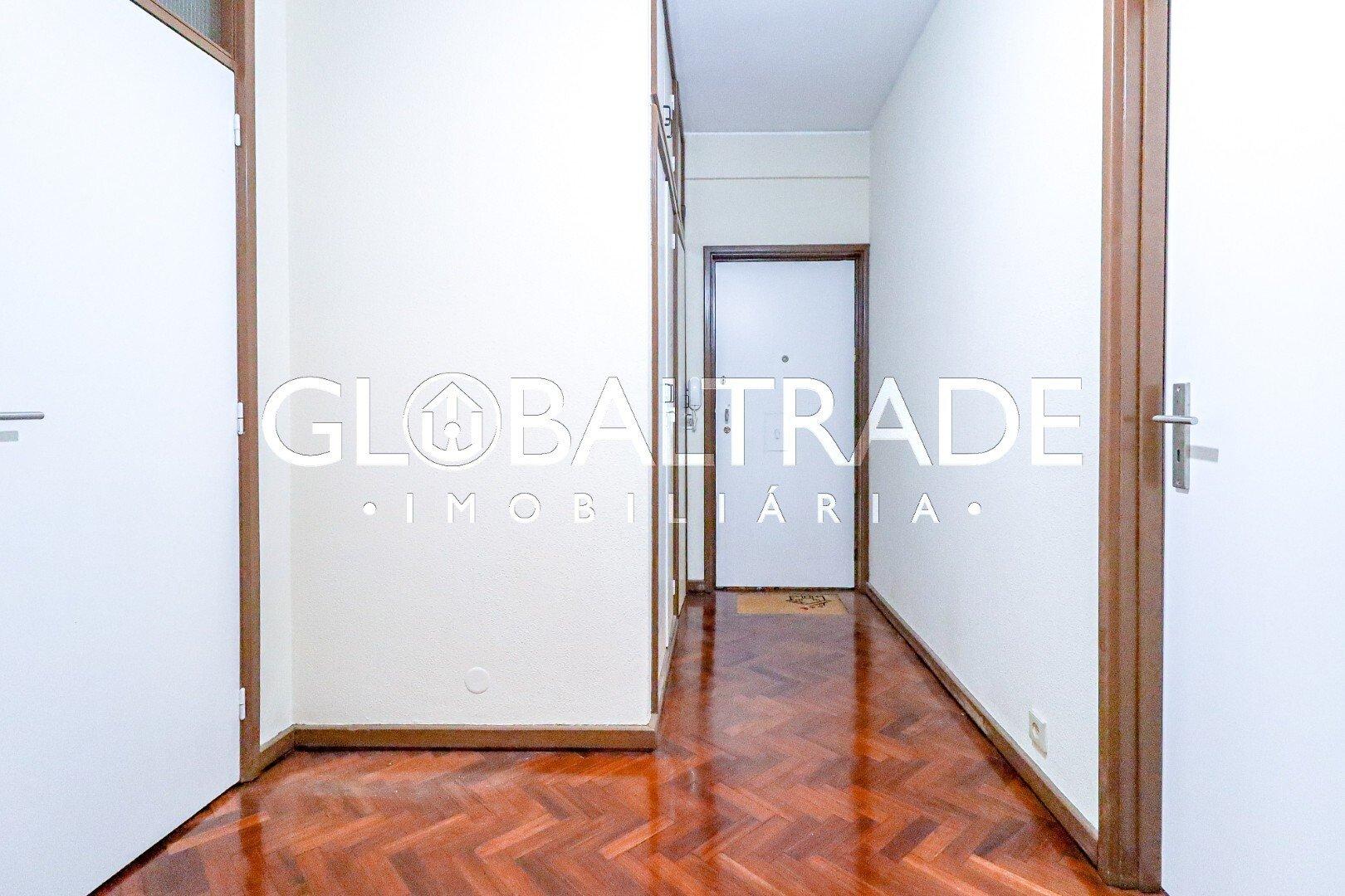 Apartamento T3+1 Renovado no Porto