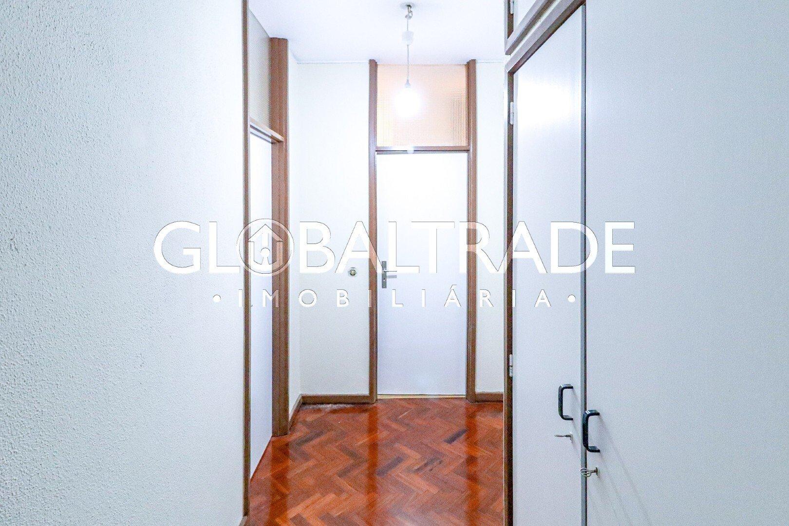 Apartamento T3+1 Renovado no Porto
