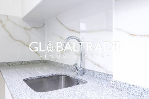 Apartamento T3+1 Renovado no Porto
