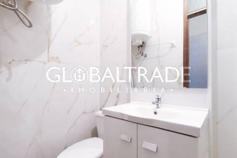 Apartamento T3+1 Renovado no Porto