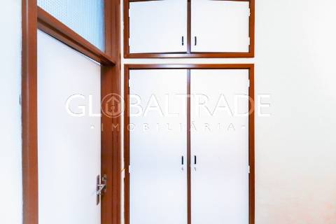 Apartamento T3+1 Renovado no Porto