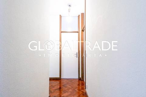 Apartamento T3+1 Renovado no Porto
