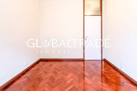 Apartamento T3+1 Renovado no Porto