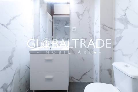 Apartamento T3+1 Renovado no Porto