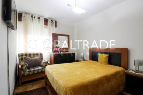 Apartamento T2 Equipado & Mobilado em Fânzeres