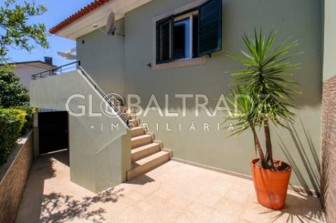 Moradia T2 com Terraço em Foz do Sousa - Gens